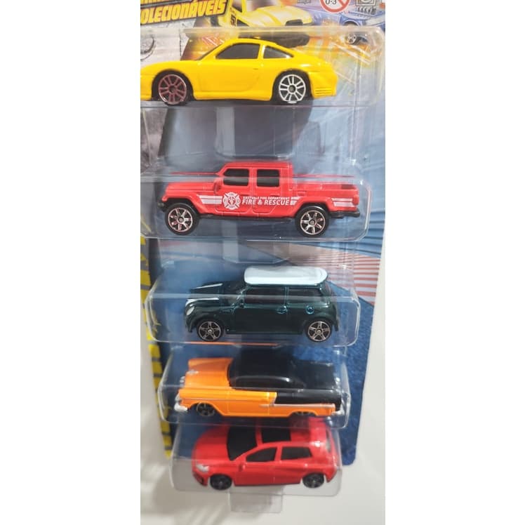Cartela 5 carrinhos colecionáveis Maisto