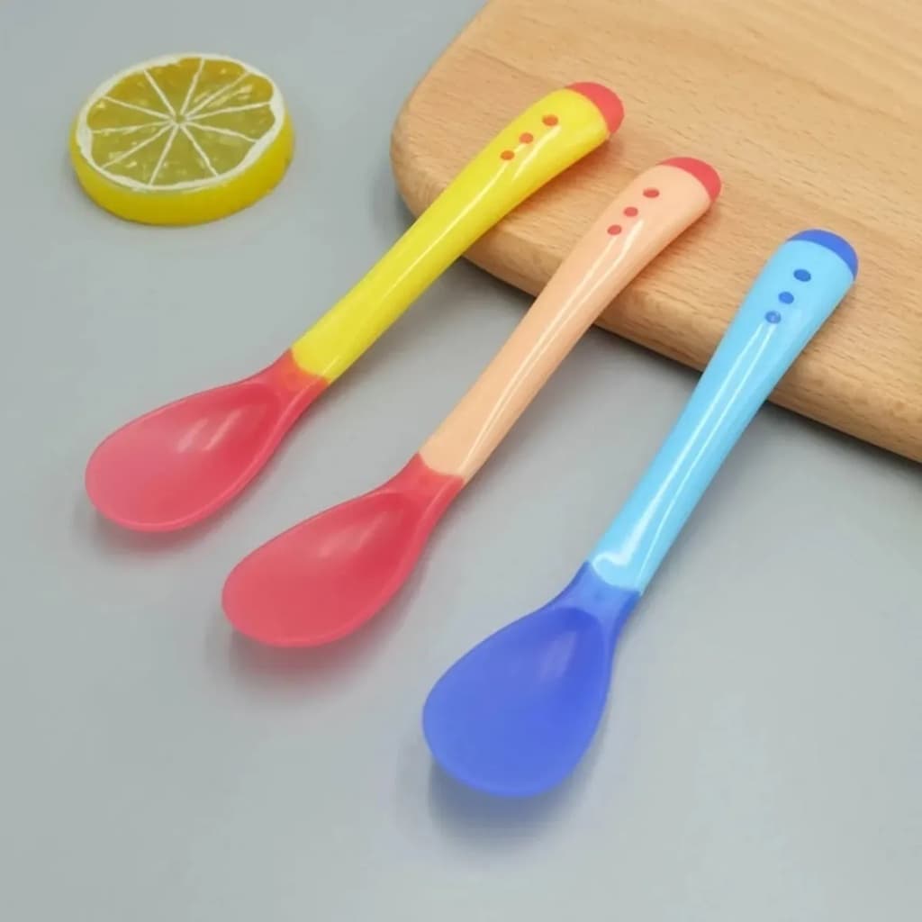 Colher Infantil De Silicone Sensor Térmico Termossensivel Para Bebê Muda De Cor Temperatura Quente