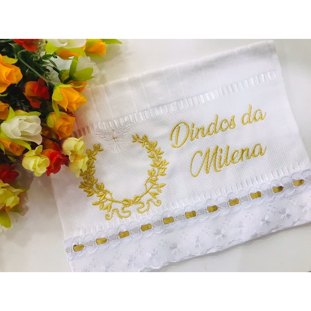 Toalha de padrinhos de batizado batismo eucaristia bordada e personalizada para lembrancinha e presente