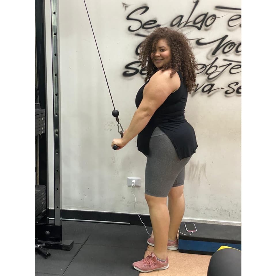 Conjunto De Roupas Academia Short Longo + Regata Tapa Bumbum Plus Size Treino