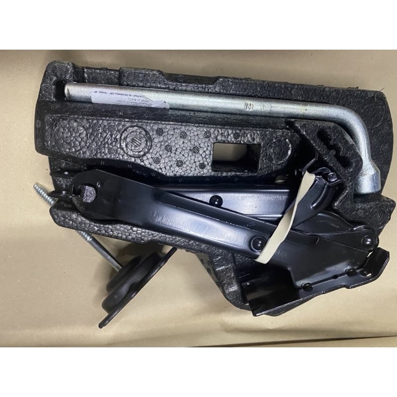 kit completo macaco+chave roda+alojamento+parafuso gol g3 g4 original vw