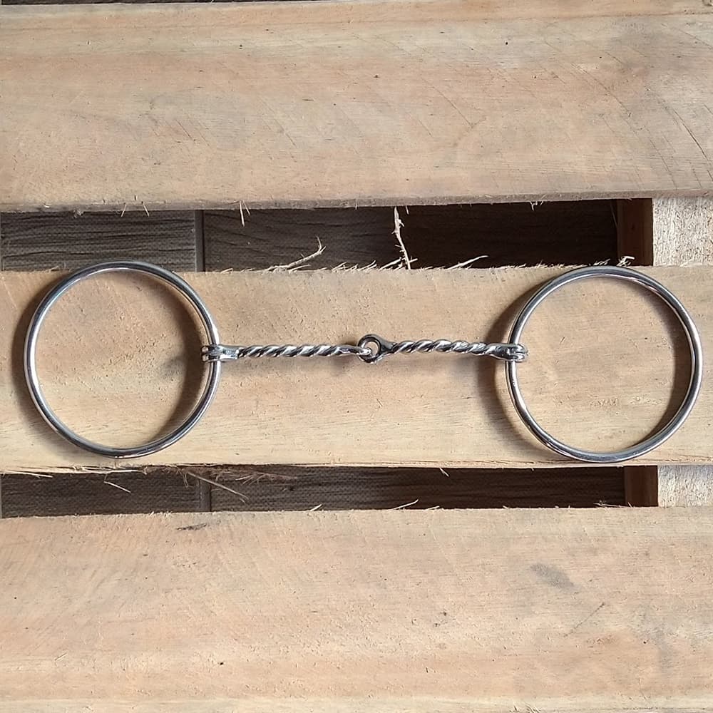Bridão Argola Para Cavalo Material em Inox com Bocal Torcido e Articulado Envio Imediato