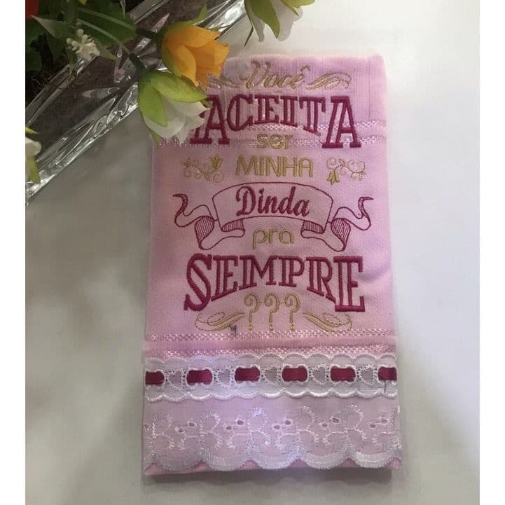 Toalha de padrinhos de batizado batismo eucaristia bordada e personalizada para lembrancinha e presente