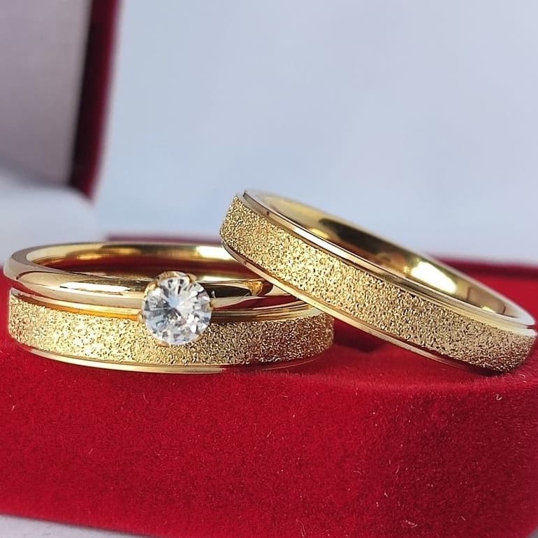 Par de Aliança De Namoro Jateada 4mm Casamento Noivado Banhado Brilho Ouro 18k