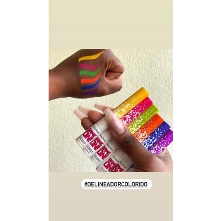 Delineador colorido  para  copa