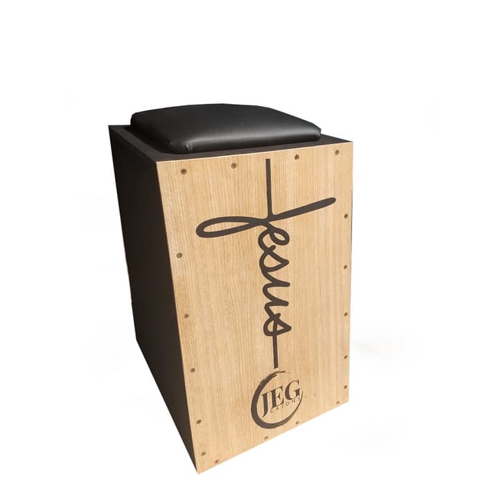 Cajon inclinado Eletroacústico JEG, Construído por Luthier. Com Assento acolchoado (almofadado)