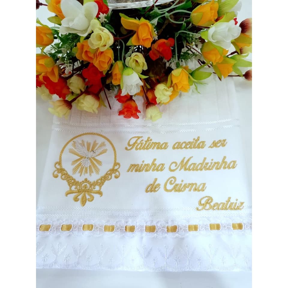 Toalha para batizado batismo eucaristia bordada e personalizada para lembrancinha e presente