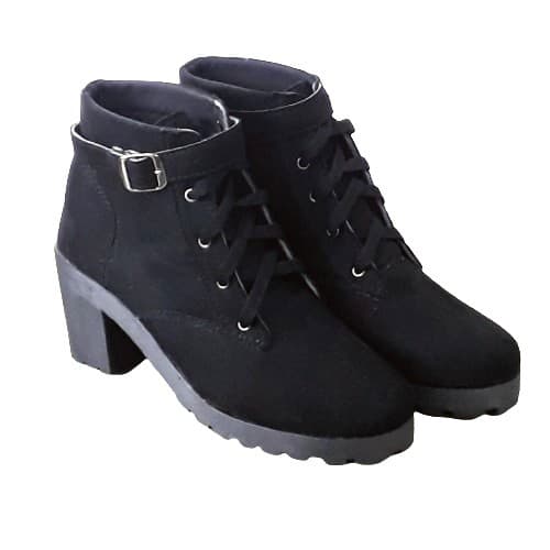 Bota Feminina Preta Fivela Bota Coturno Cano Curto Salto Tratorada Ref. 20/150