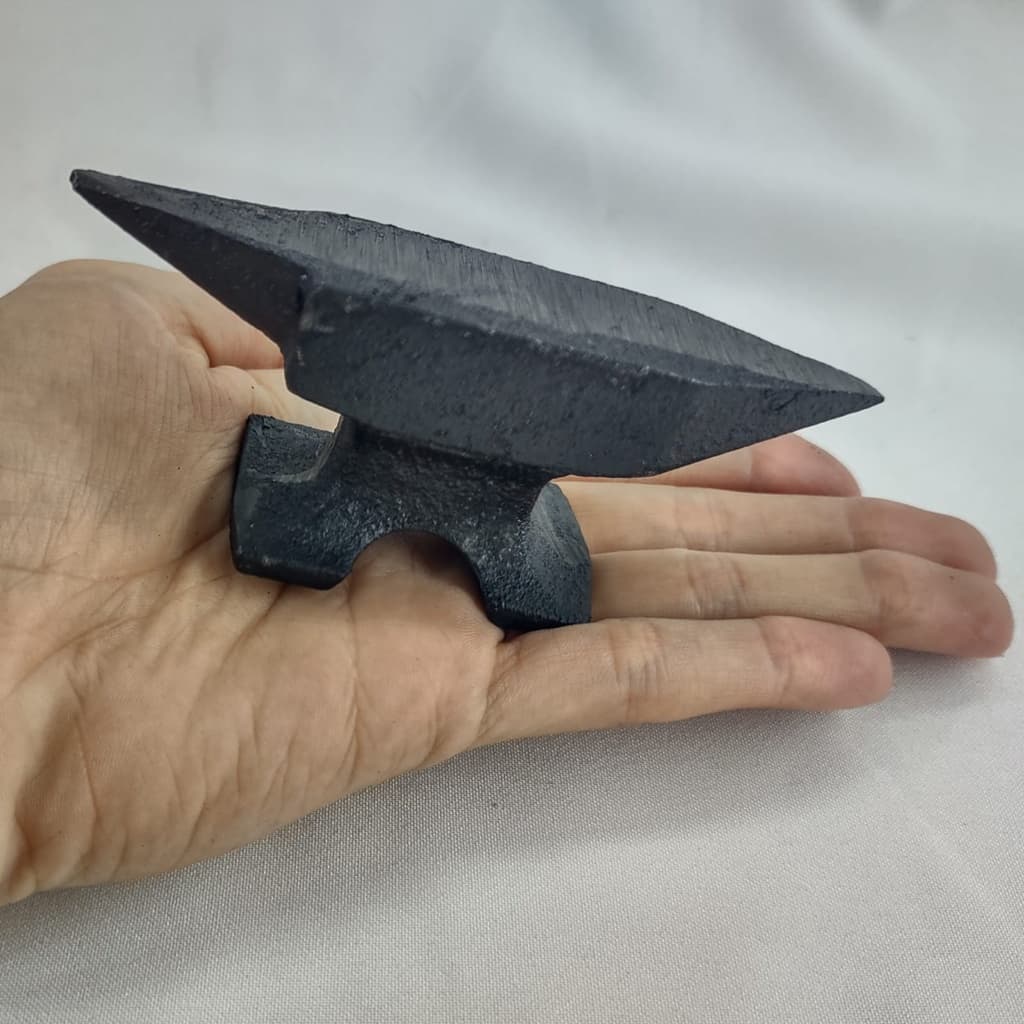 Miniatura Bigorna 4,0x10cm, de Ferro Fundido para Enfeite