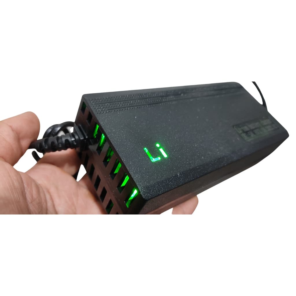 CARREGADOR DE BATERIA PARA SCOOTER BIKE ELETRICA CADEIRA DE RODAS