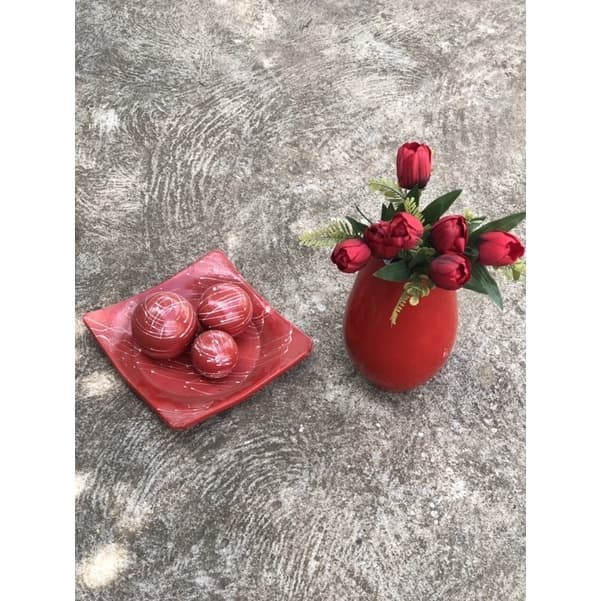 kit com vaso para flores + prato com bolas grande!!!