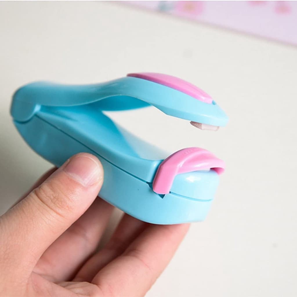 Mini Seladora Portátil Máquina Plástico Pilha Com Imã Selar