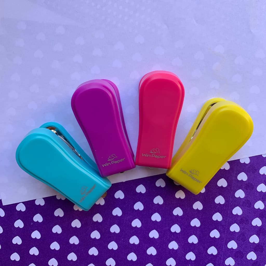 Mini Grampeador Pastel/Neon para 12 folhas Unidade - Win Paper/ WX Gift