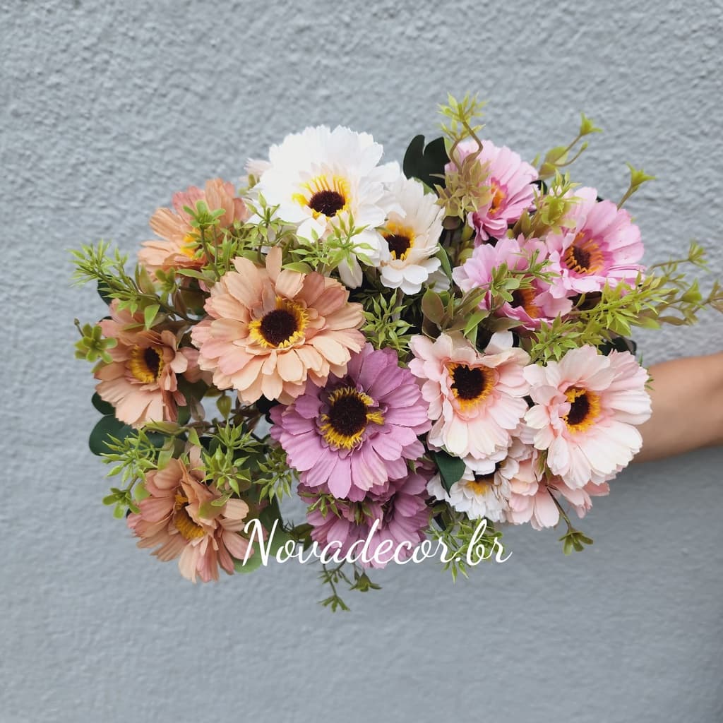 Gerbera Margarida Buque Flor Artificial com 7 flores P/ Decoração Casamento, Arranjos, Decorar Festas e casa