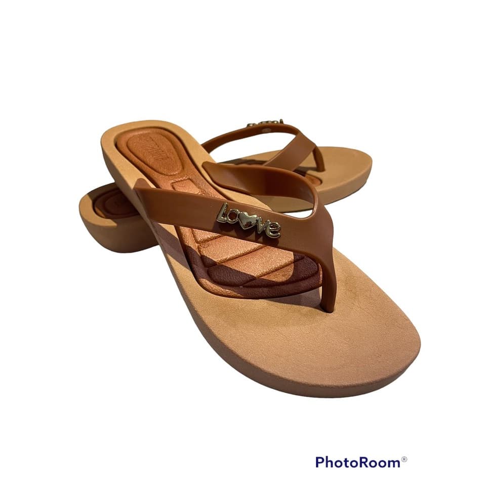 Tamanco LOVE anabela Super confortavel e macio promocão imperdivel