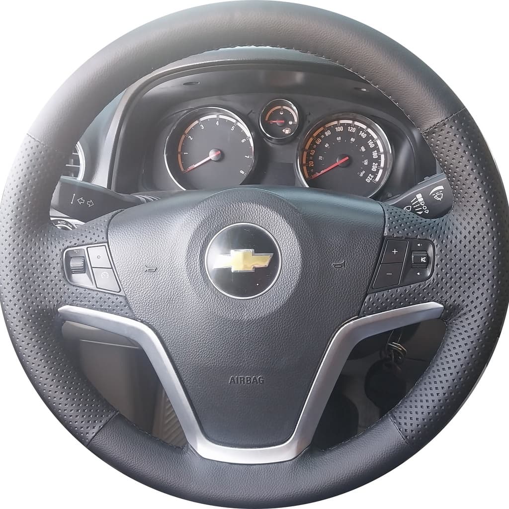 capa de volante costurada captiva sem aro