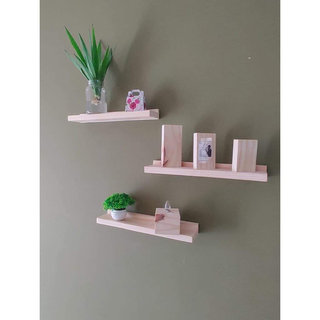 Prateleira multifuncional , porta temperos ,  espelhos , suporte  de molduras de fotos, flores, quadros, decorativos e decoração de parede ,decoração  casa , sala , quarto, cozinha,retratos ótimo presente para dia das mães.