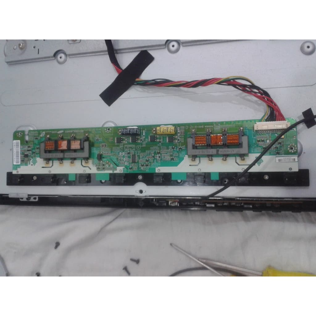 Placa Inverter Aoc Modelo L32w831 T87i029.26