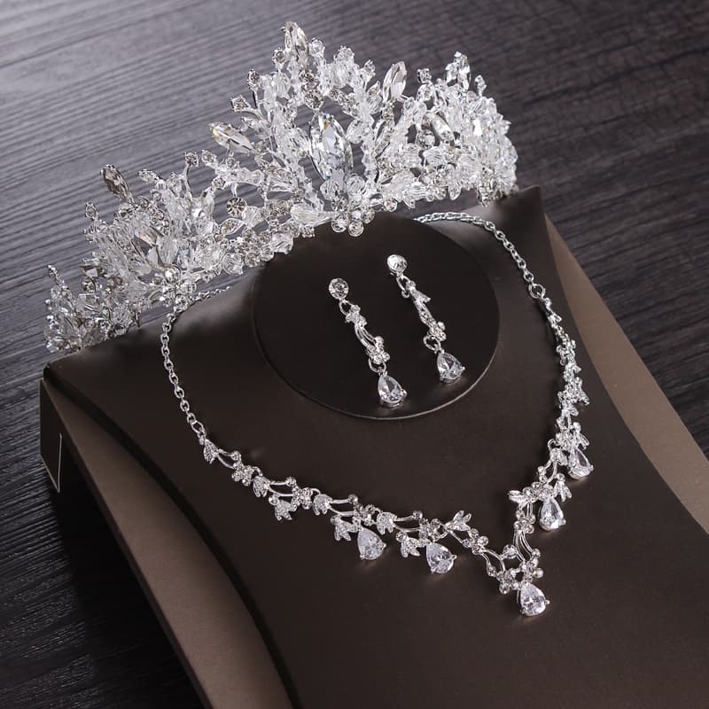 Kit Coroa Tiara Colar E Brincos Noiva Casamento 15 Anos Dama