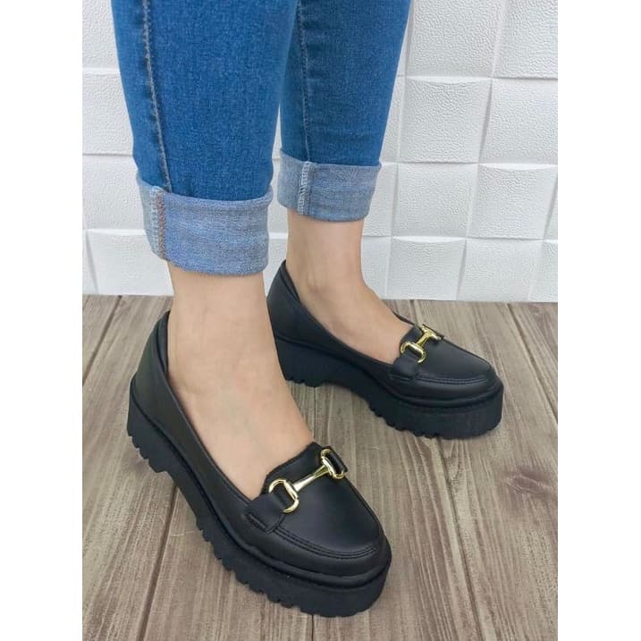Mocassim Feminino Tratorado Corrente Verniz Confortável