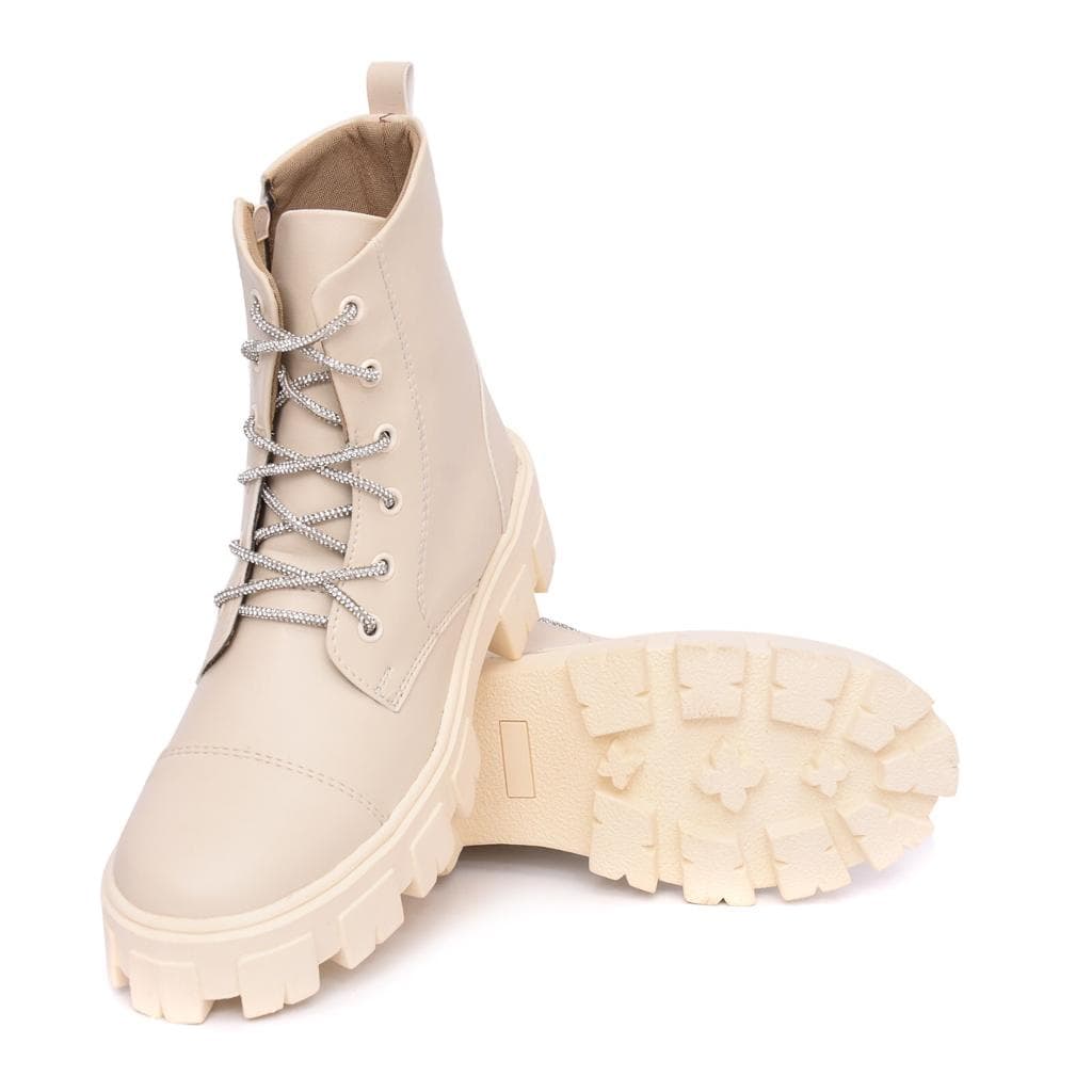 Bota Coturno Feminino Tratorada com Strass