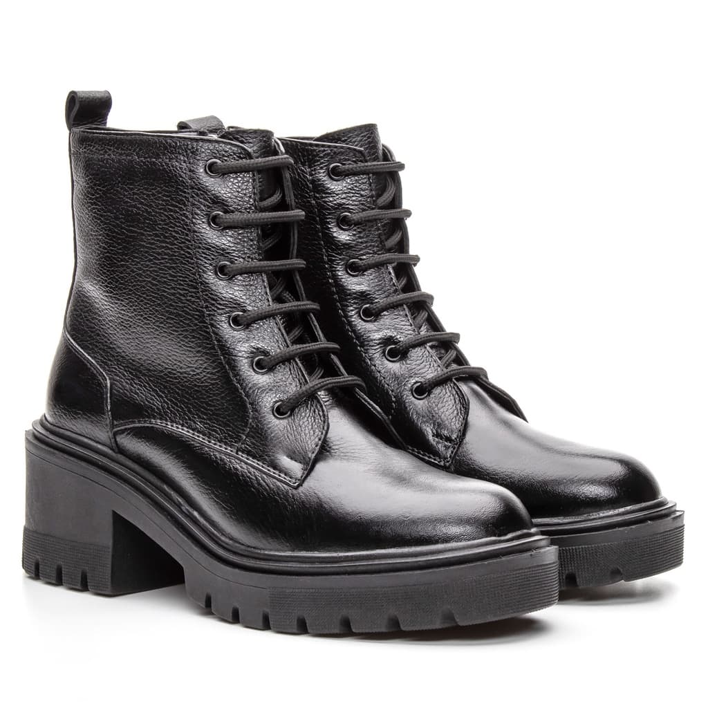 Coturno Feminino Blogueira Couro Bota Cano Curto Salto Alto Sola Tratorada