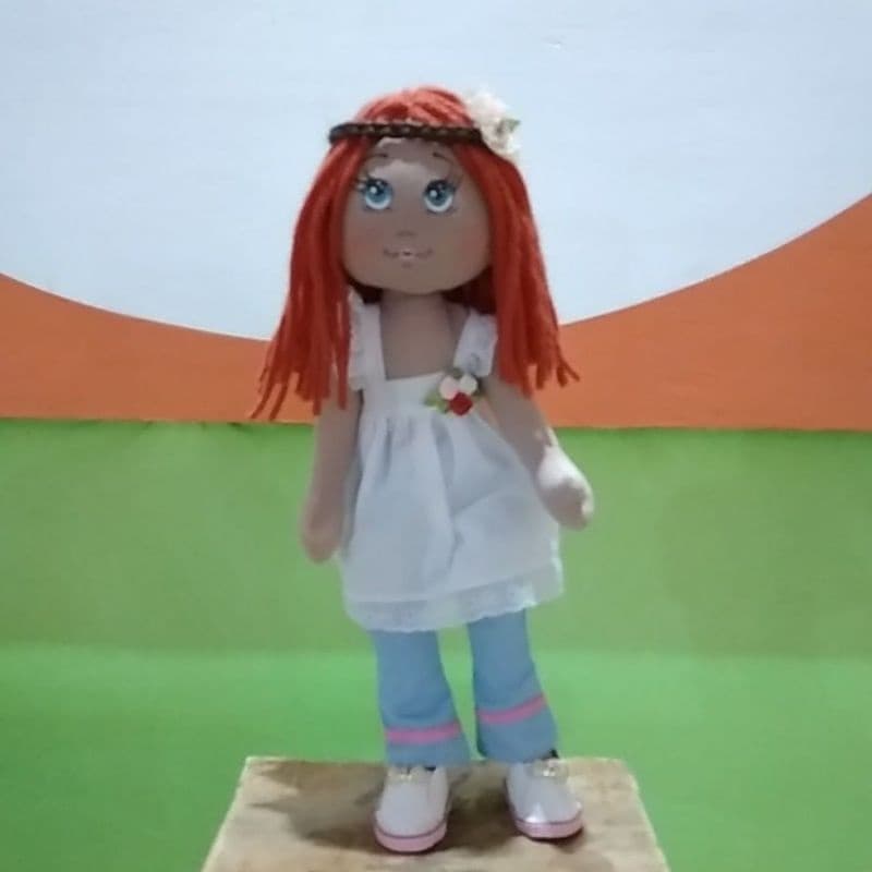Boneca de Pano Tina - Roupa Removível