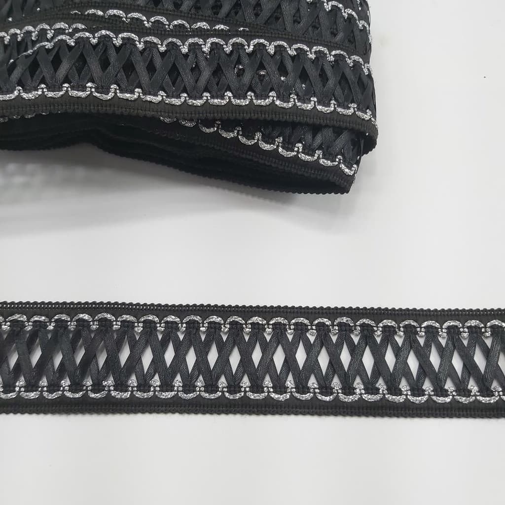 Passamanaria Cetim 3,8cm larg Preto a unidade 13544 001 585S16