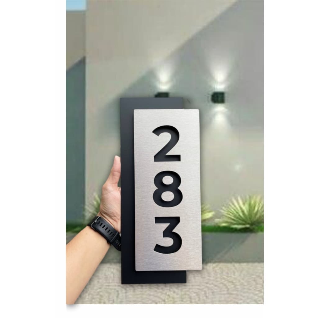 Número para casa, Placa sobreposta 30x12cm preto com prata, número para residência, apartamento, prédio.