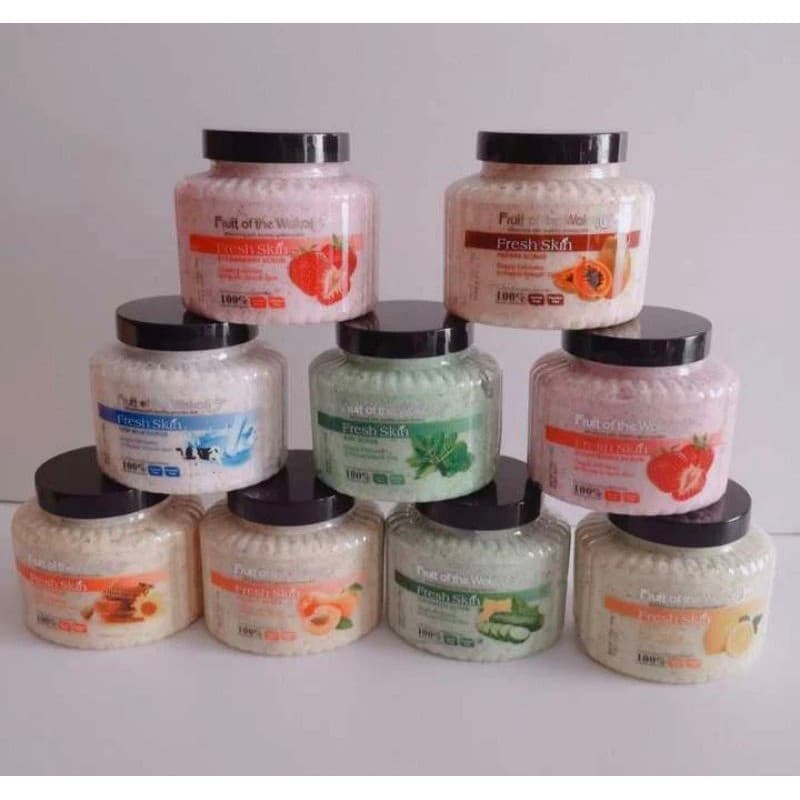 Esfoliante facial e corporal - Fruit of the wakali Fresh Skin Damasco, Limão, Mel, Menta, Morango Pepino Scrub 500G