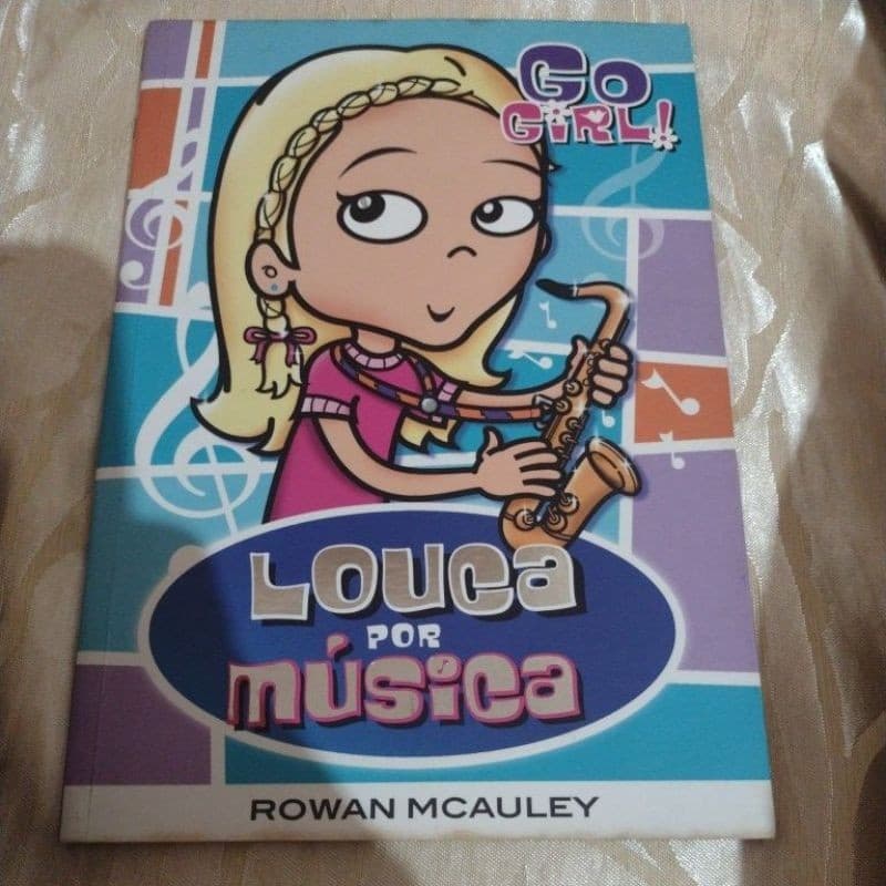 go girl louca por música