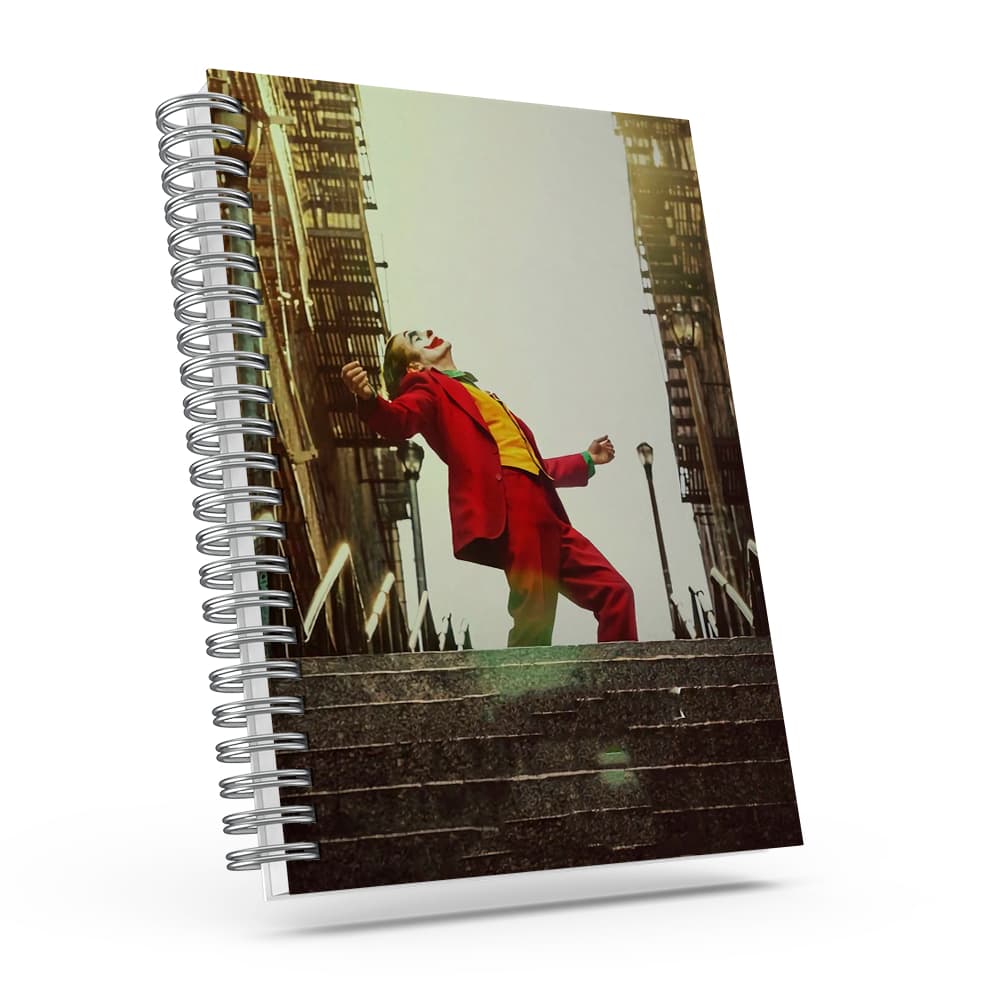 Caderno Joker (Coringa) com brinde especial - Capa dura, tamanhos A5 ou A6.