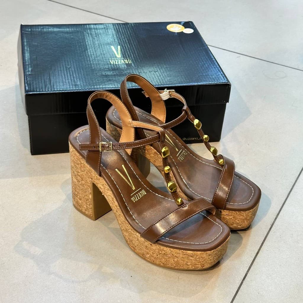 Sandália Vizzano 6541101 Meia pata Plataforma Elegante com Tiras Finas pedra Dourada Caramelo