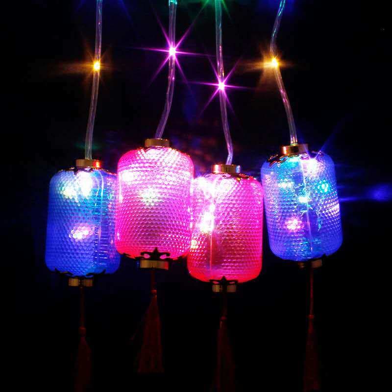 Lanterna De Brinquedo Com Luzes Brilhantes E Piscantes.