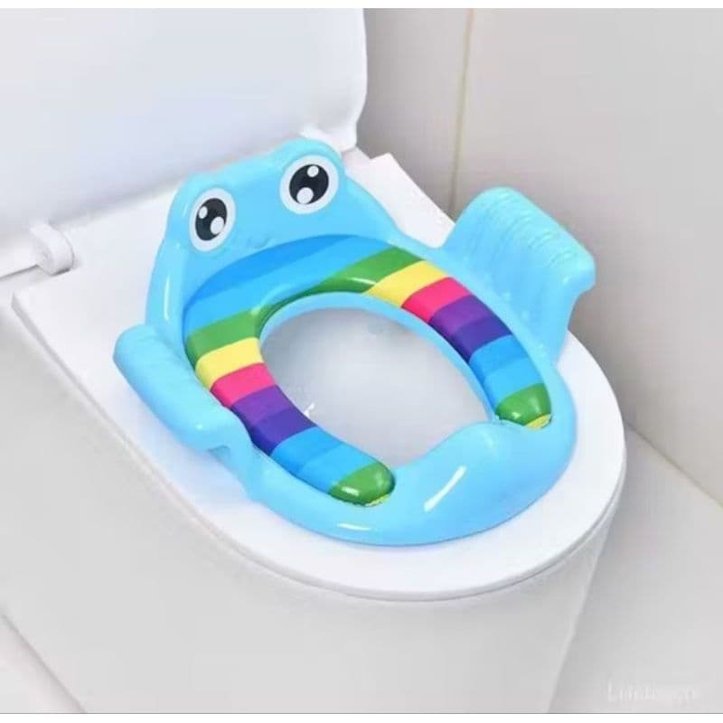Assento infantil para sanitário com design animado que encanta as crianças