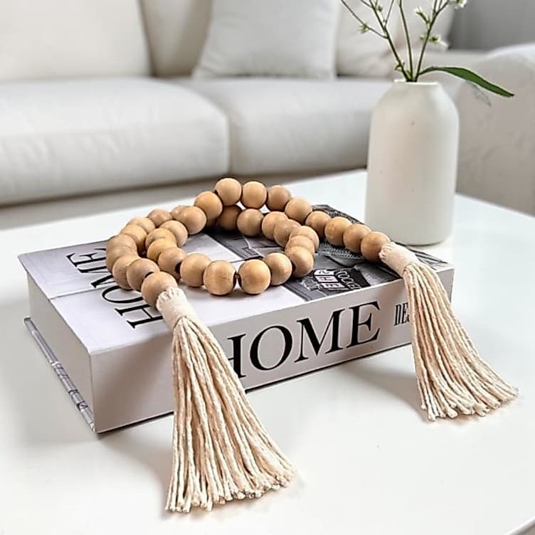Colar de Mesa Decorativo em Madeira Natural com Contas de Madeira e Tassel Decorativo 95cm
