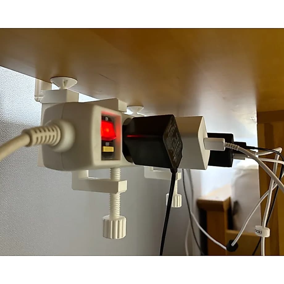 Suporte Ajustável para Filtro de Linha e Régua de Energia | Organizador de Cabos