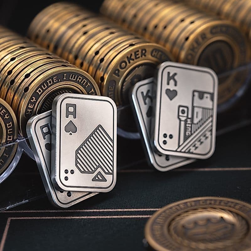 Cartas de jogar de metal AK, cartas de pressionar, moedas EDC, cartas de encaixe, gadget antiestresse para adultos para