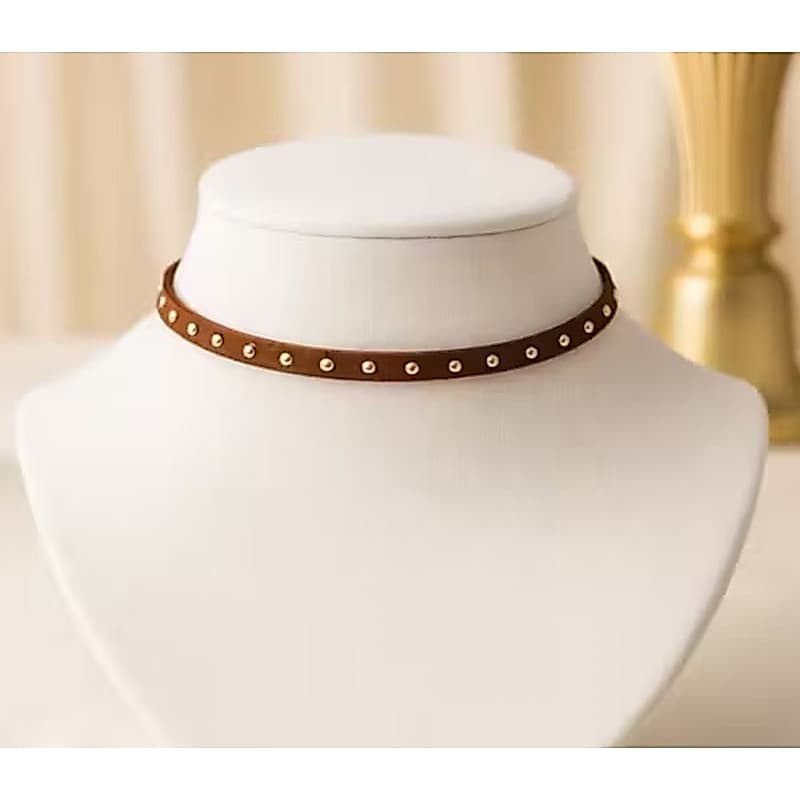 Choker Gargantilha Colar Cordão Courinho Camurça Preto,Nude,Marrom com Tachinhas Vintage Western Country