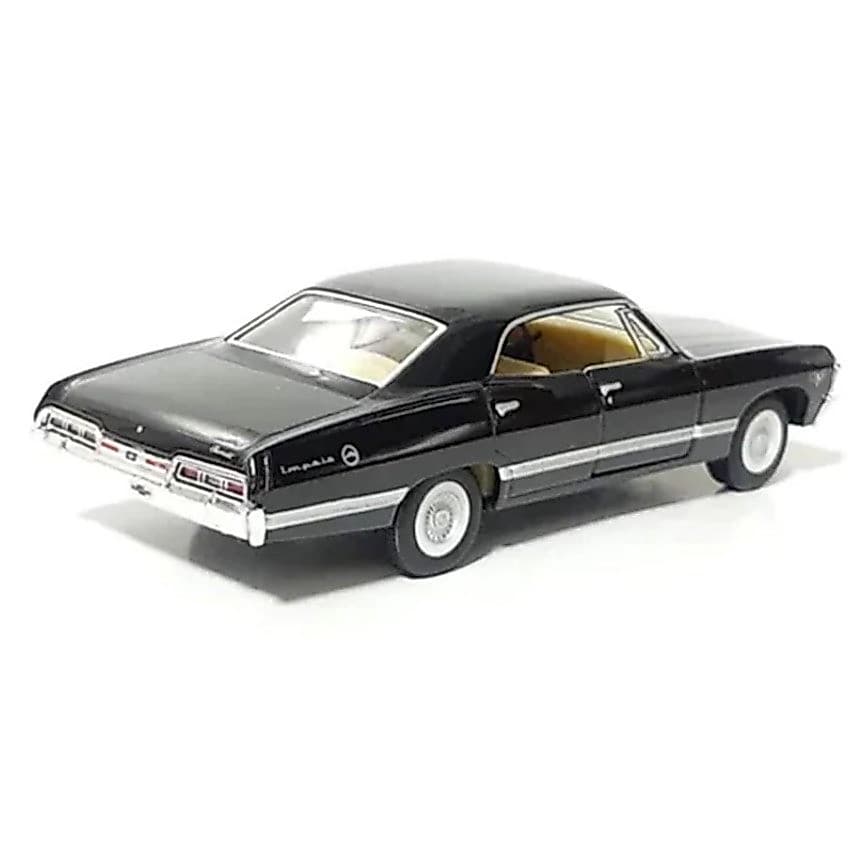 Miniatura Chevrolet Chevy Impala 1967 Carro Com fricção Supernatural Carrinho Colecionável de Metal