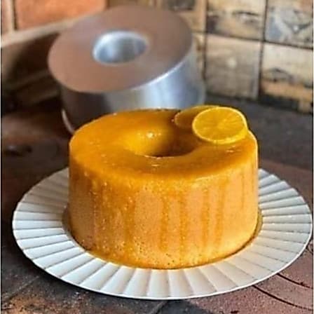 Forma com Furo Alta Suíça Reta Para Bolo Torta 21x10cm em Alumínio