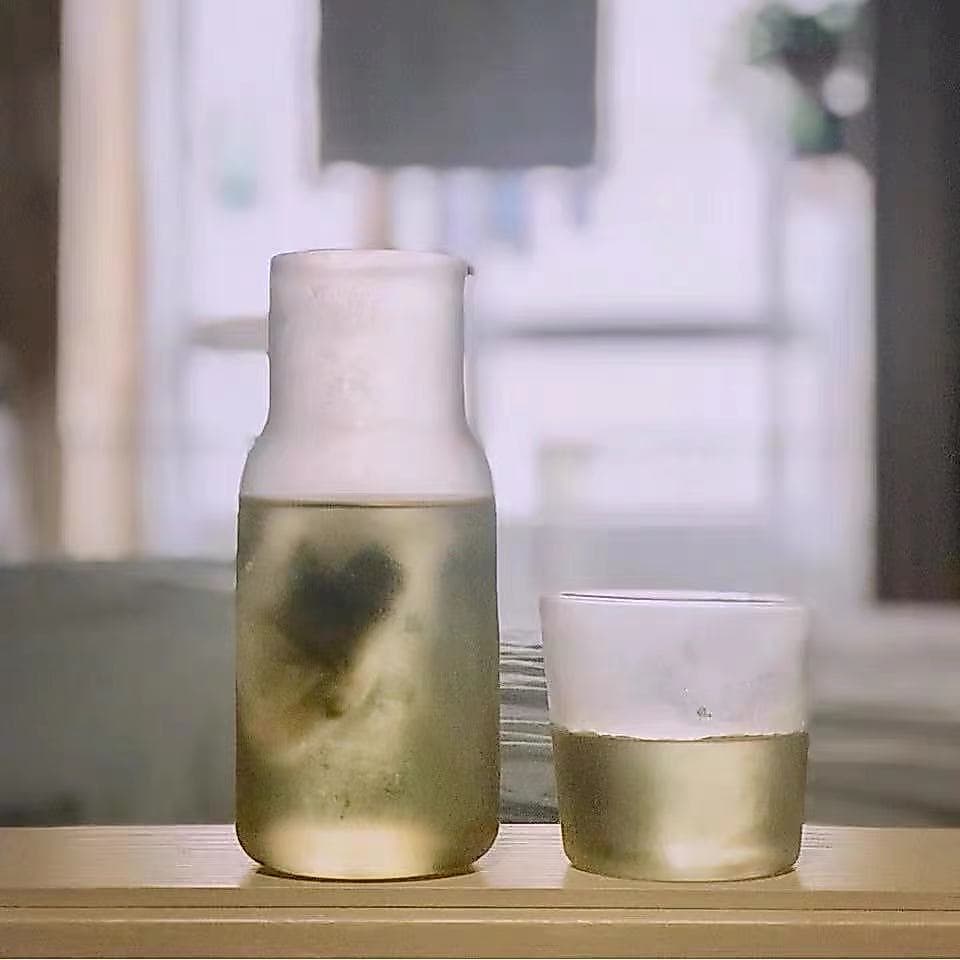 Ins influenciador japonês simples xícara de chá uma pessoa uma xícara de chá de frutas com copo de vidro resistente ao c