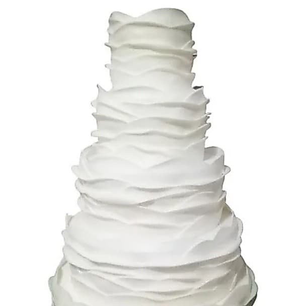 Bolo fake ondulado casamento