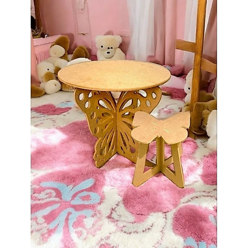 Conjunto Decorativo Borboleta - Banquinho e Mesa de Apoio em MDF