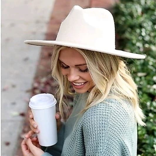 Chapeu Fedora Branco de Feltro com Regulagem Unissex