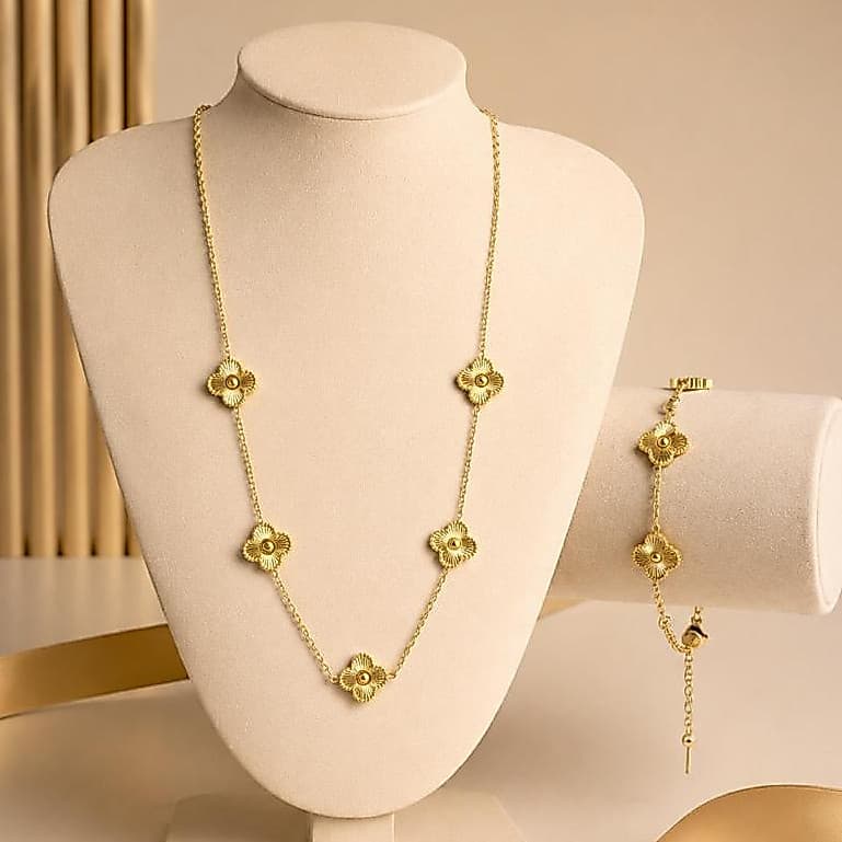 Conjunto Feminino Colar e Pulseira Trevo Dourado Aço Inoxidável 316L