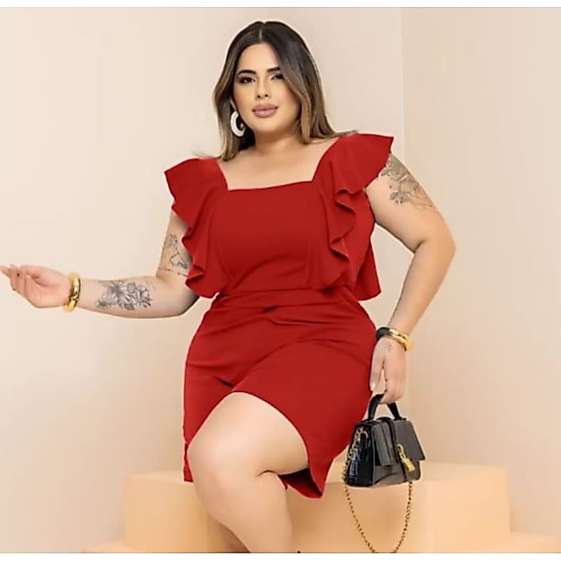 MACACÃO PLUS SIZE GG DE BABADO FEMININO CURTO ESTILOSO VERÃO.