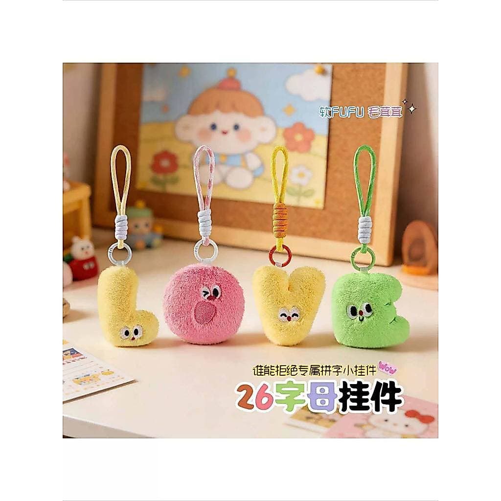 26 letras em inglês fácil de combinar saco pingente boneca de pelúcia saco de escola ornamentos chaveiro bonito boneca p