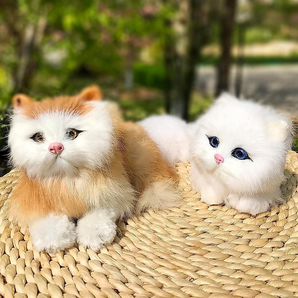 Pack of 2 Realistic Furry Baby Cats Figurines Simulation Kittens/Synthetic Fur Pet Stuffed House Animal Replica/Photo Pr