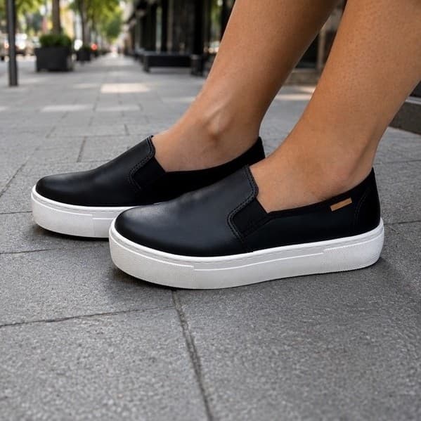Tênis slip on moleca original plataforma casual confortável elástico na lateral calce fácil ideal p dia a dia sola alta